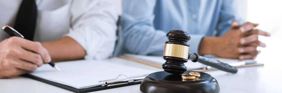 Procedura di divorzio con coniuge contumace o irreperibile